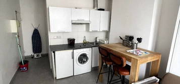 Studio meublé  à vendre, 1 pièce, 17 m², Étage 2/5