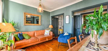 Flat for sale in Grantbridge Street, Islington, London N1