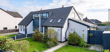 3 bed semi-detached house for sale