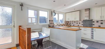 2 bed flat to rent