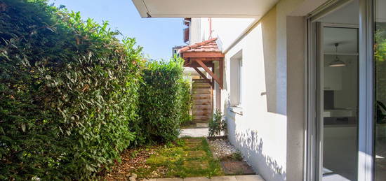 'VANILLIER'  - VILLY-LE-PELLOUX - APPARTEMENT REZ-DE-JARDIN 3 PIECES -  67,39 m² + TERRASSES & JARDIN + GARAGE EN SOUS-SOL EN SUS