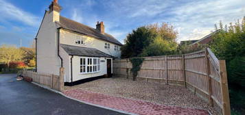 4 bedroom detached house to rent