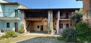 CASA DI CORTE A VAIANO CREMASCO