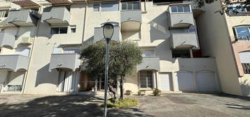 A VENDRE APPARTEMENT  MEUBLE  CAP D AGDE