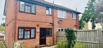 3 bedroom semi-detached house to rent