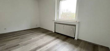 Gepflegte 3-Zimmer-Wohnung mit Balkon und Tageslichtbad, frei ab sofort!