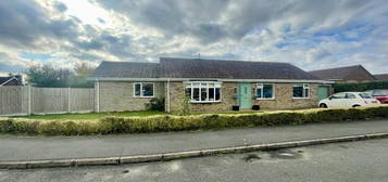 4 bedroom detached bungalow for sale