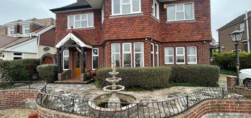 4 bedroom detached house to rent