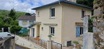 Maison de village  à vendre, 4 pièces, 3 chambres, 79 m²