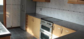 5 bedroom terraced house