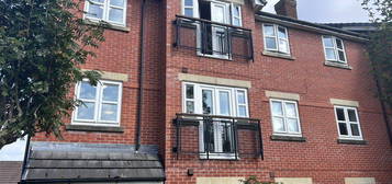 Flat to rent in Bolton Road, Aspull, Wigan WN2