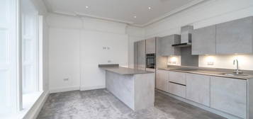 2 bed flat to rent