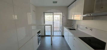 Apartamento T3 para arrendamento