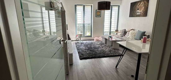 Freundliche und modernisierte 2,5-Zimmer-Wohnung mit Balkon und EBK in Neuenkirchen