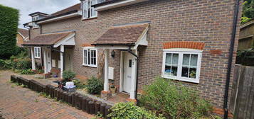 2 bedroom semi-detached house to rent