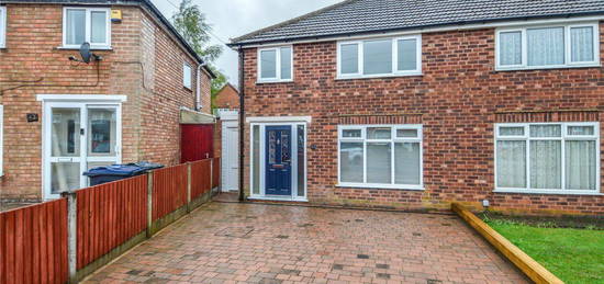 3 bed semi-detached house to rent