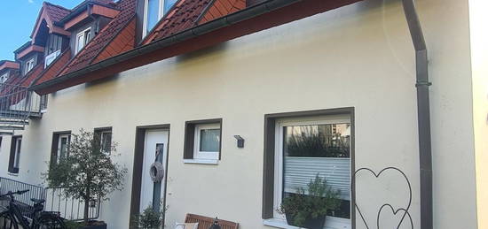 Pulheim-Stommeln - Großzügige Erdgeschosswohnung mit Terrasse &amp; Stellplatz