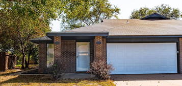 3506 N Clarence St, Wichita, KS 67204