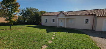 Maison avec Jardin et Garage - St-Pierre Lafeuille