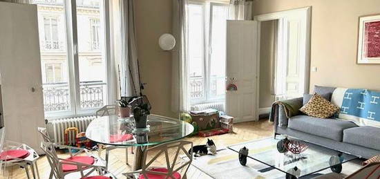 Appartement  à vendre, 3 pièces, 2 chambres, 81 m²