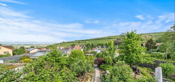 Großzügiger Bungalow mit Doppelgarage und herrlicher Aussicht ++ Energieeffizienz A+