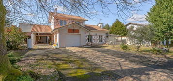 Maison  à vendre, 5 pièces, 3 chambres, 154 m²