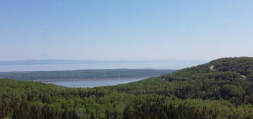 1046 Route du Fleuve, Les Éboulements, Quebec 