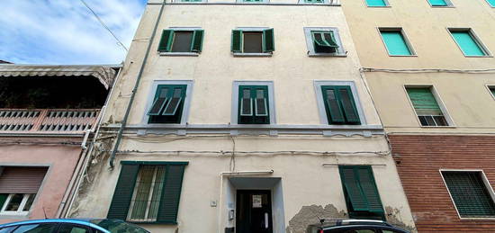 Quadrilocale in vendita in via Francesco Carlo Pellegrini, 51