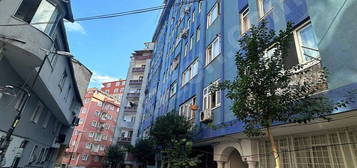 Şişli m köy Gülbağda 2+1 kat 5 temiz