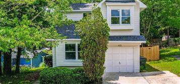 472 Dickens Dr, Raleigh, NC 27610