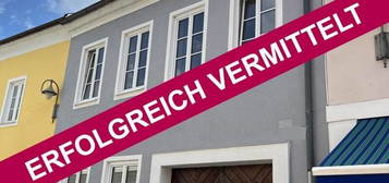 ERFOLGREICH VERMITTELT!!! Stilvolle Altbauwohnung