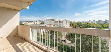 Appartement familiale avec balcon à vivre et stationnement