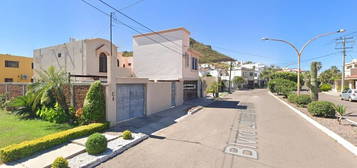 Gran Remate, Casa En Col. Lomas De Cortés, Guaymas, Son.