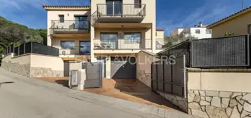 Casa adosada en Sant Iscle de Vallalta