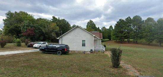 69 Rayburn Ln, Henry, TN 38231