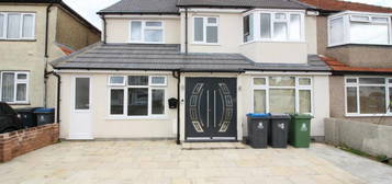 6 bedroom semi-detached house