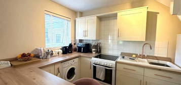 1 bedroom semi-detached house