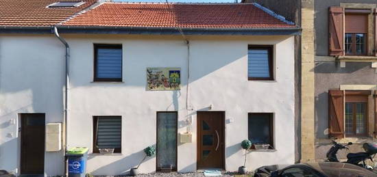 Maison contemporaine  à vendre, 5 pièces, 3 chambres, 141 m²