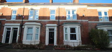 6 bedroom terraced house