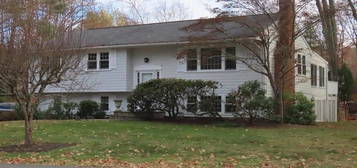 37 Hearthstone Dr, Medfield, MA 02052