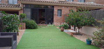 Chalet pareado en venta en calle Onze de Setembre