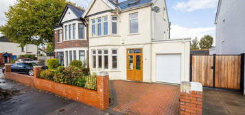 4 bedroom semi-detached house for sale