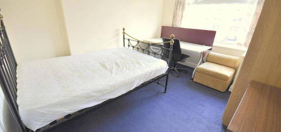 3 bed property to rent