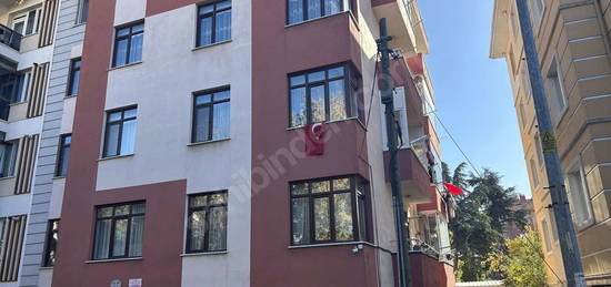 KUMLUBEL MAH. ESENLİ CADDESİ ÜZERİNDE GÜNEY CEPHELİ 2+1 ARA KAT