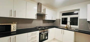 6 bed terraced house to rent