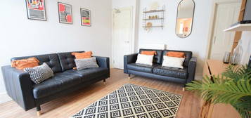 4 bedroom terraced house