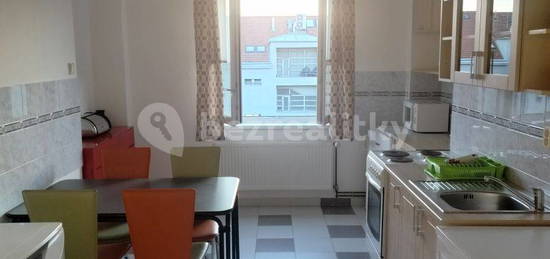 Pronájem bytu 2+1 60 m², Amurská, Praha 10