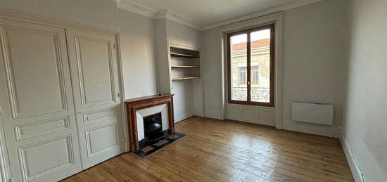 Achat appartement 2 pièces 61 m²