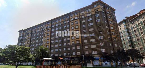 Apartamento de alquiler en Vidriera, Versalles