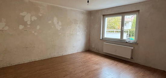 4 Zimmer Wohnung mit Balkon und Stellplatz